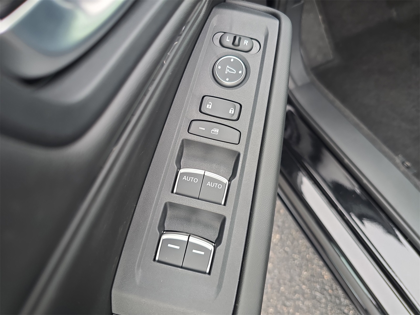 2025 Honda Accord Hybrid EX-L photo 16
