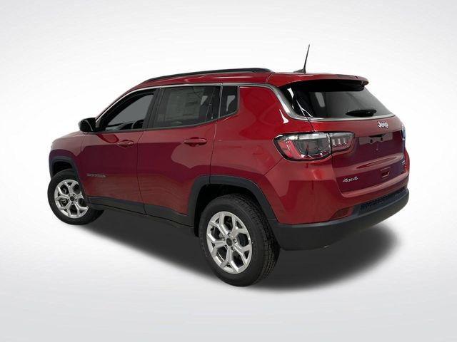 2025 Jeep Compass Latitude photo 3