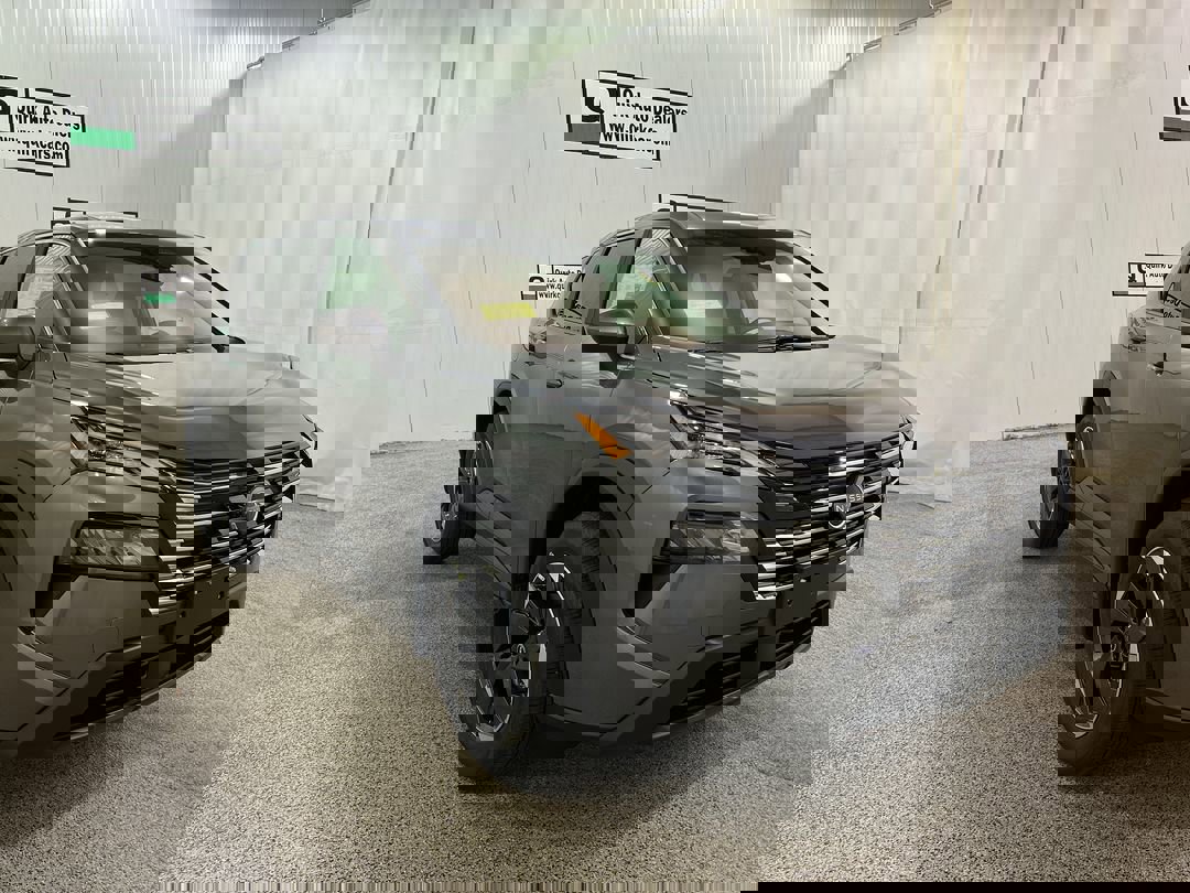 2026 Nissan Rogue SV's photo