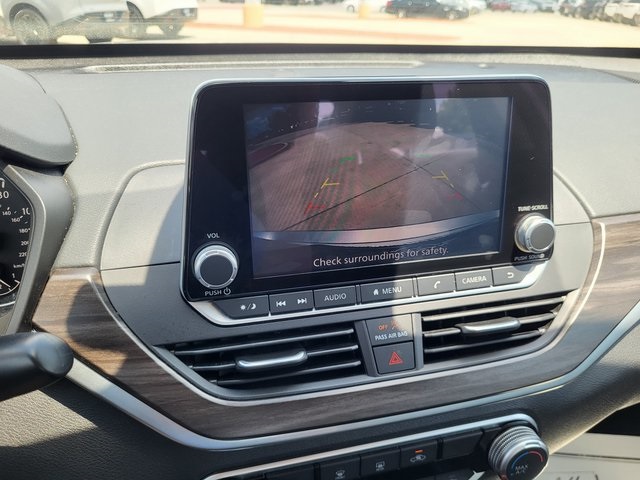 2023 Nissan Altima 2.5 SV photo 16