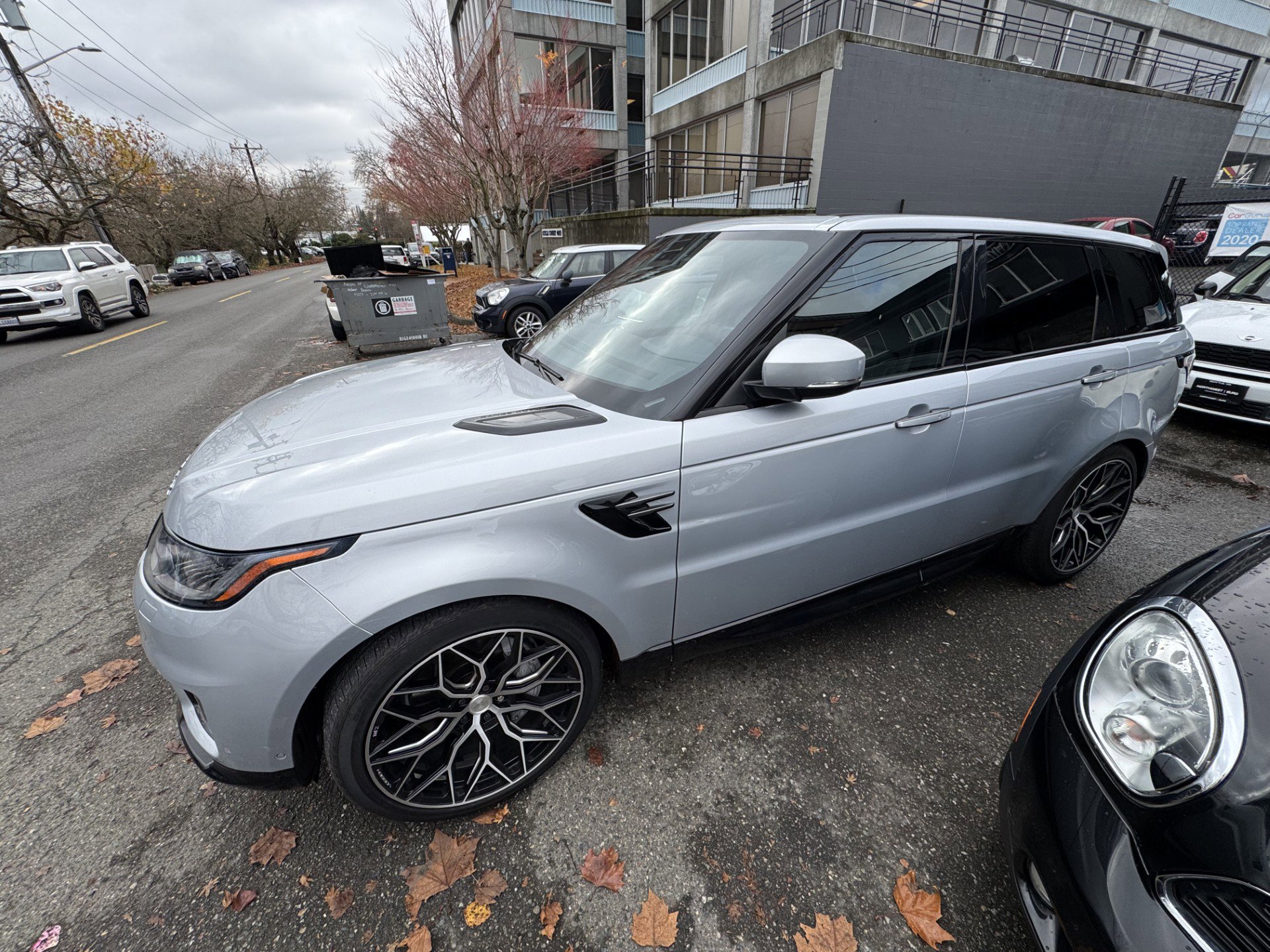 2022 Land Rover Range Rover Sport HSE Silver Edition's photo
