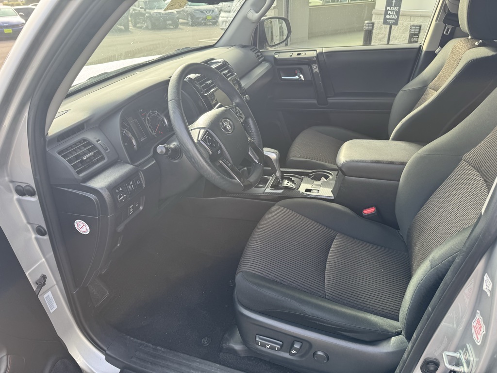 2024 Toyota 4Runner TRD Off-Road photo 14