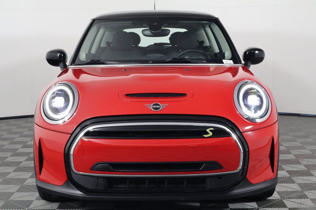 Used 2024 MINI Hardtop 2 Door SE with VIN WMW13DJ0XR2V85864 for sale in San Diego, CA