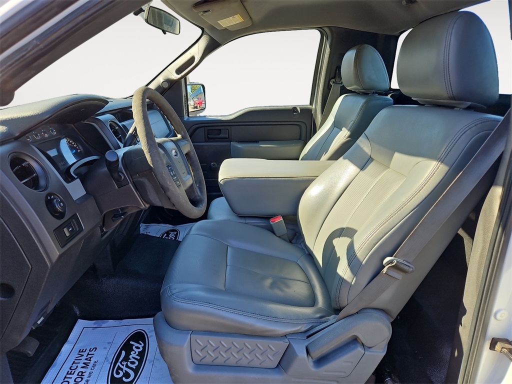 2013 Ford F-150 XL photo 9