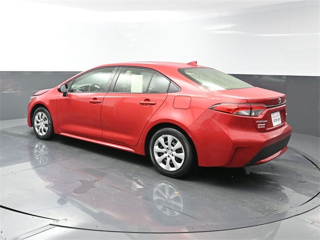 2021 Toyota Corolla LE photo 4