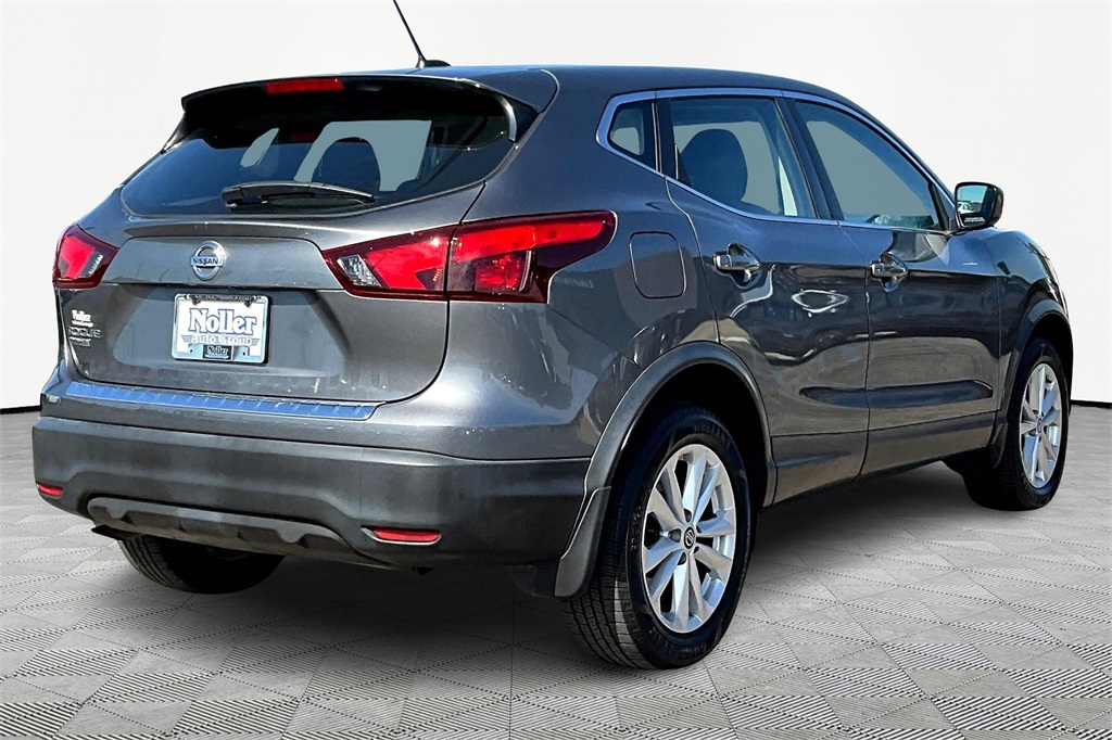 Used 2019 Nissan Rogue Sport S with VIN JN1BJ1CP7KW225622 for sale in Kansas City