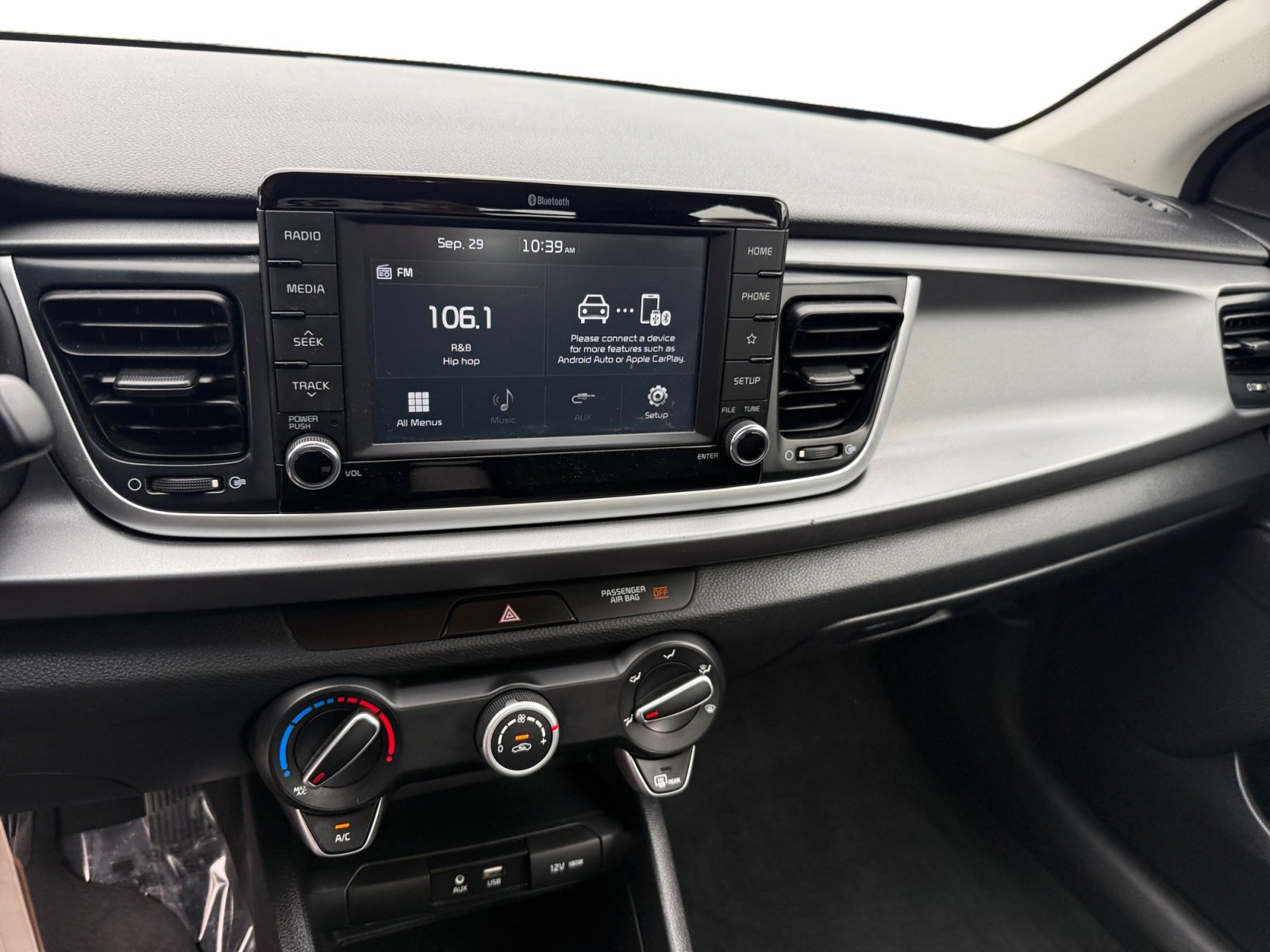 2019 Kia Rio S photo 12