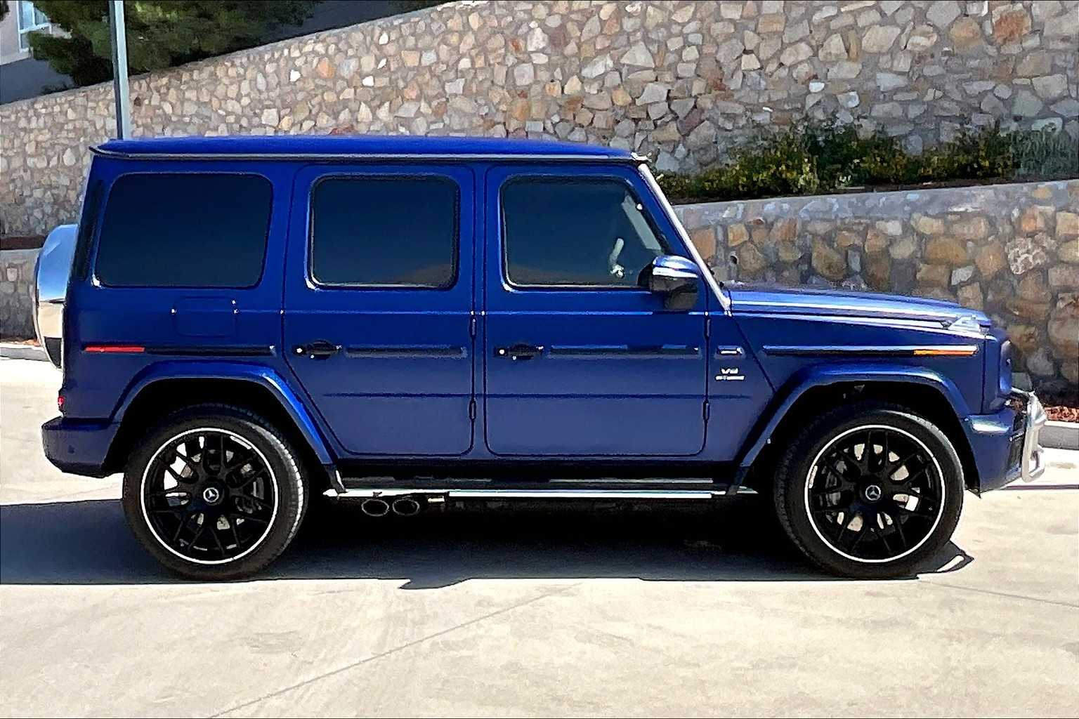 2025 Mercedes Benz G AMG 63 photo 8