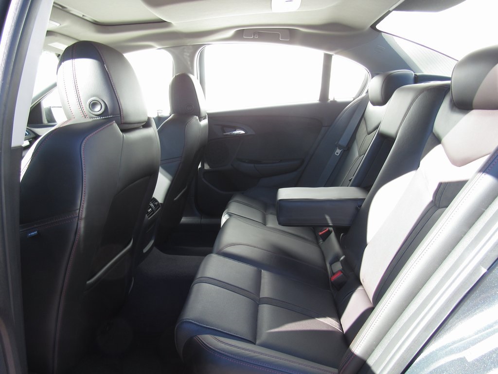 2017 Chevrolet SS photo 18