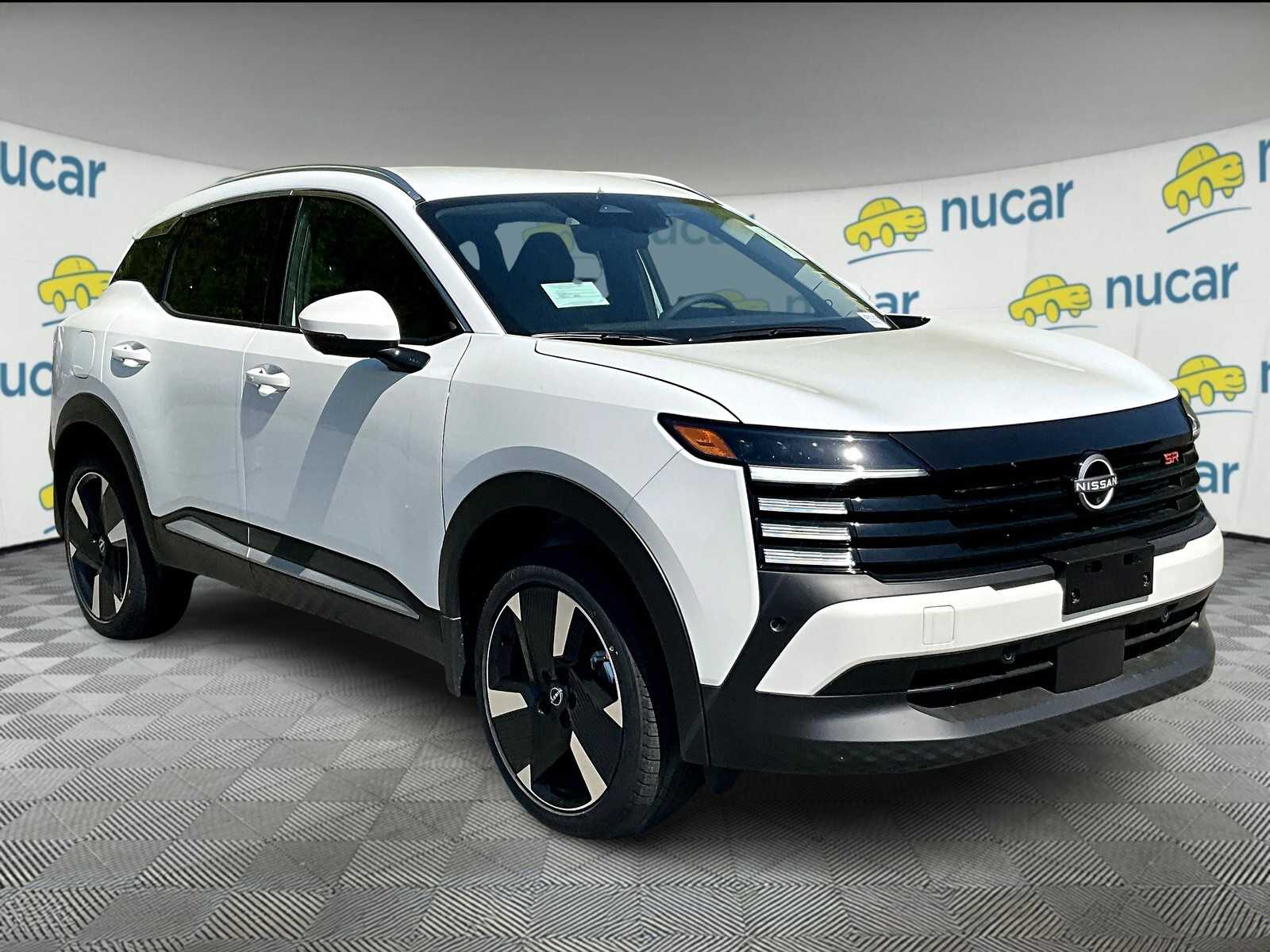 2025 Nissan Kicks SR's photo