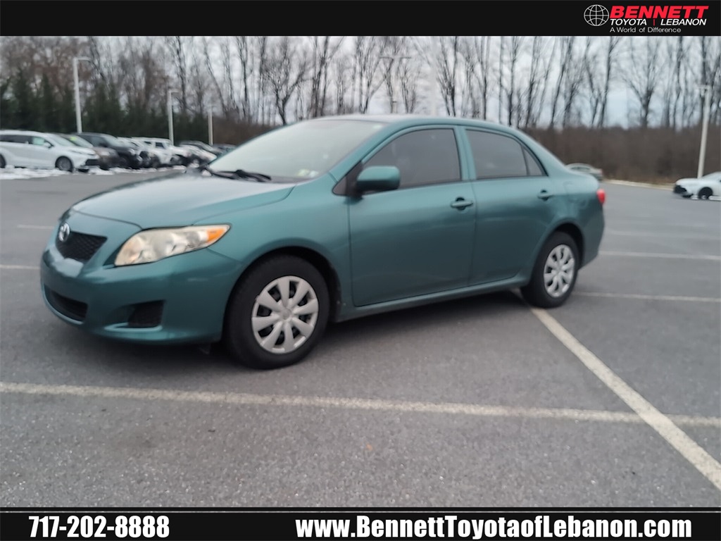 2010 Toyota Corolla LE's photo