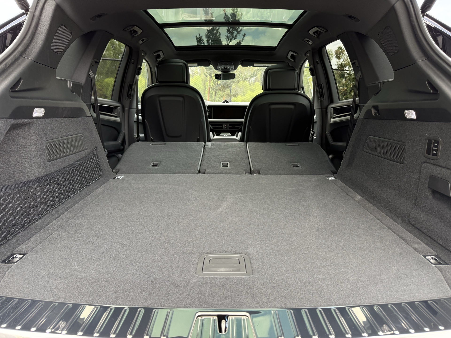 2025 Porsche Cayenne E-Hybrid S photo 31
