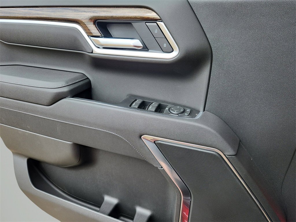 2025 Gmc Sierra 1500 SLE photo 5