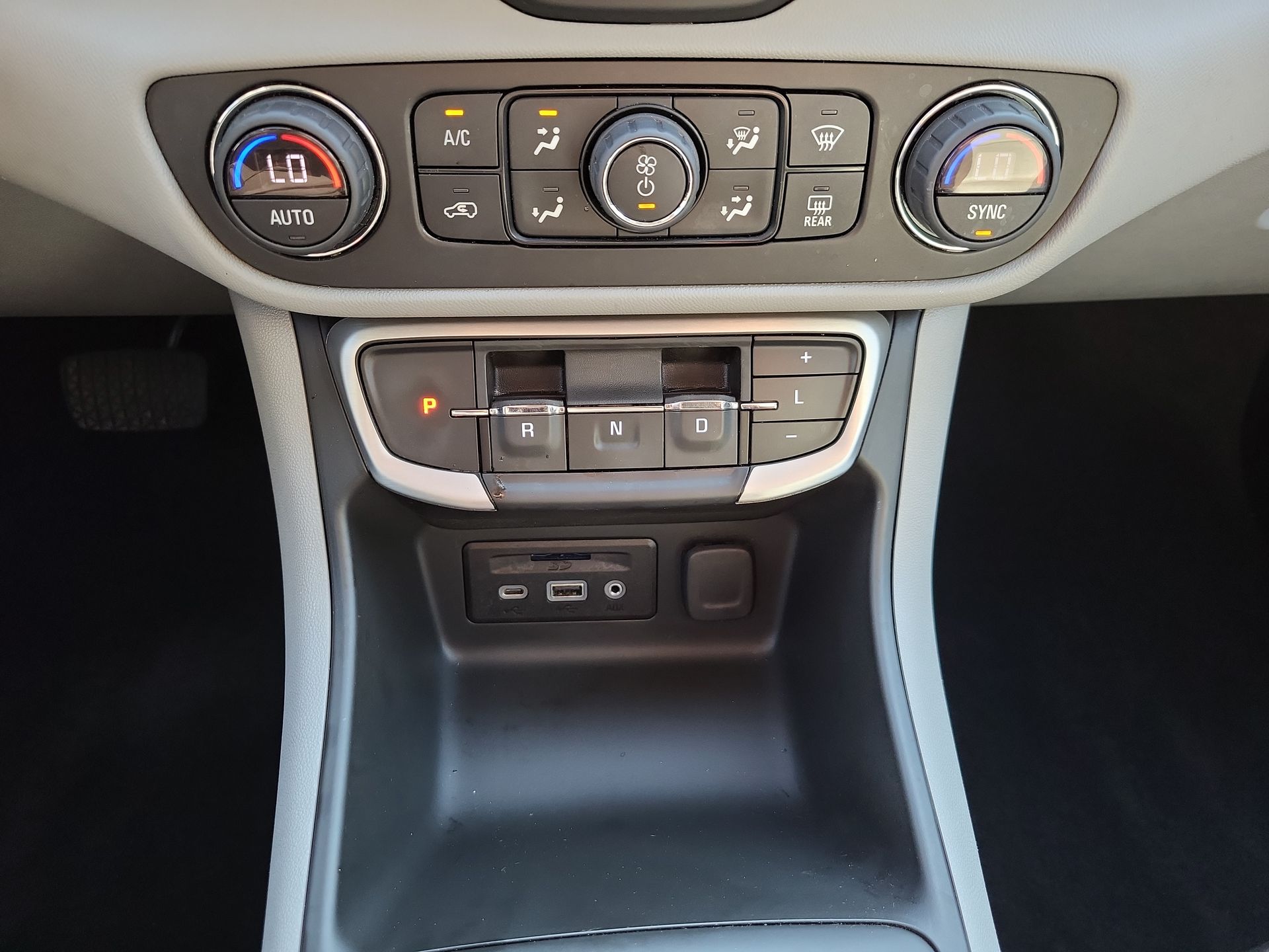 2022 Gmc Terrain SLT photo 15