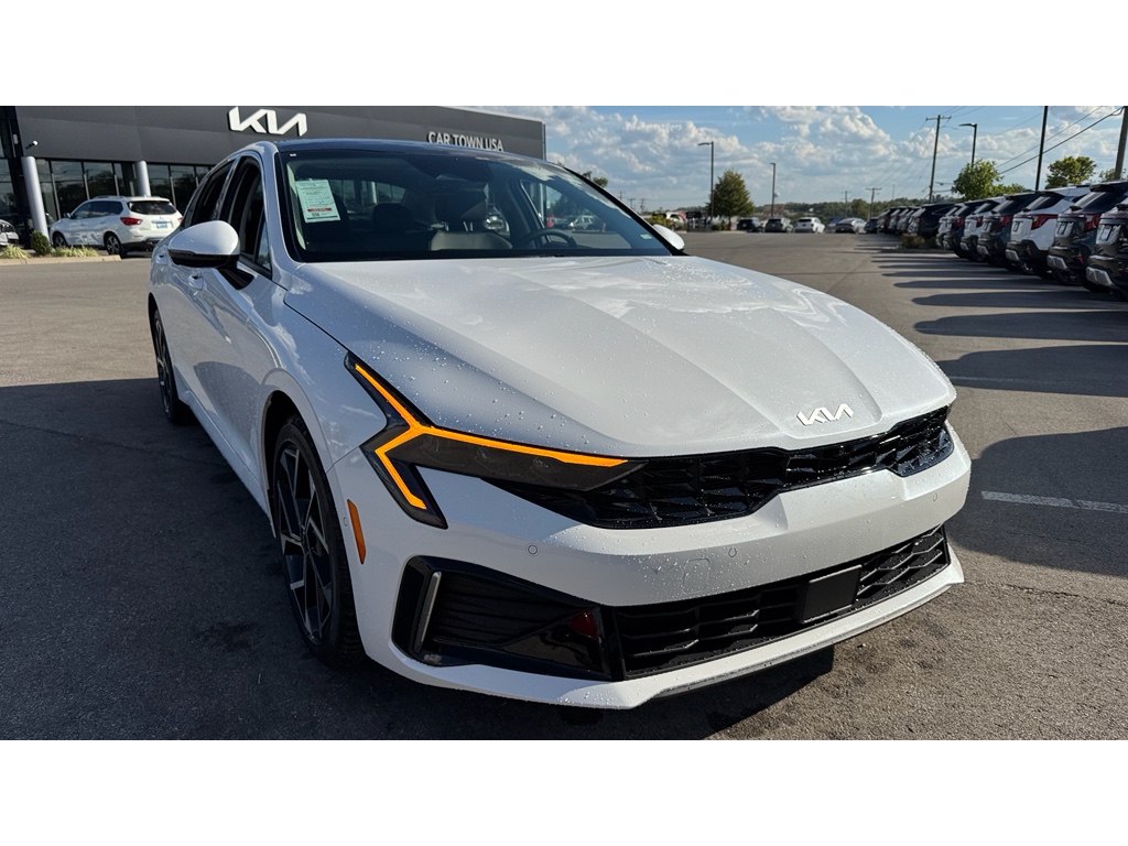 2026 Kia K5 EX's photo