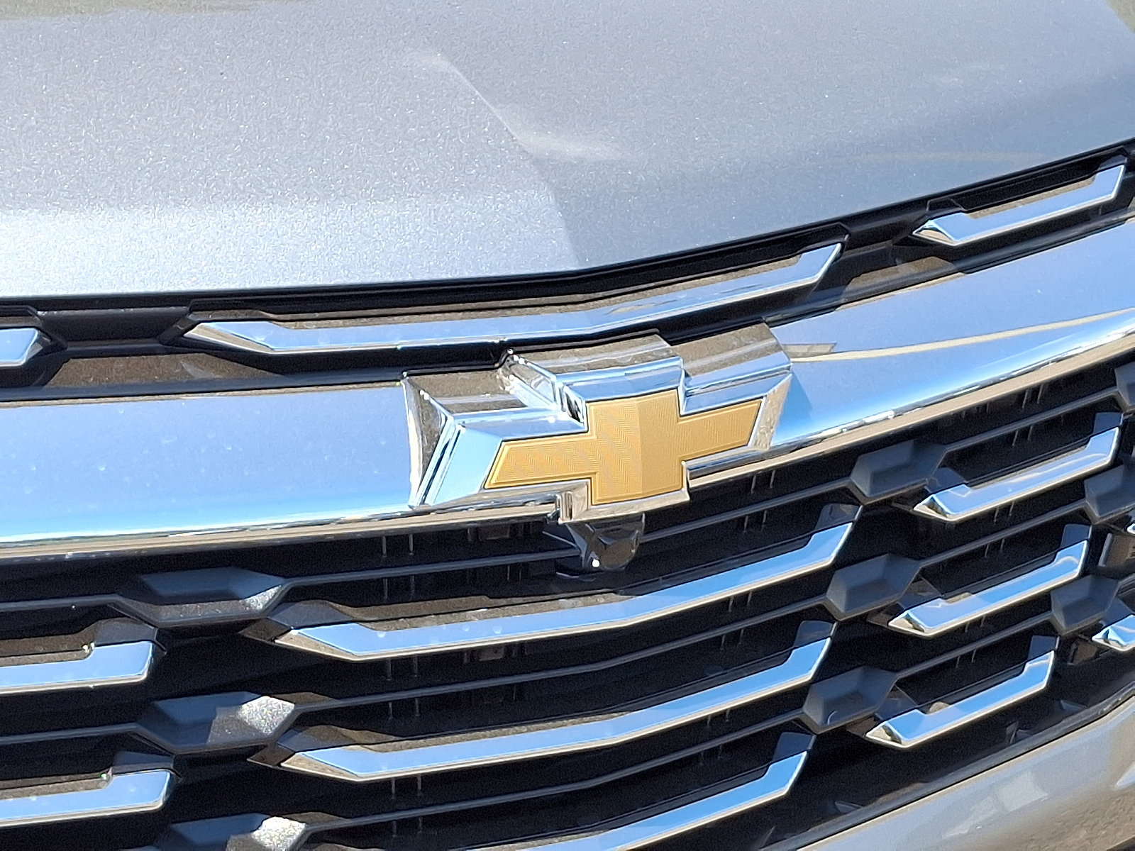 2026 Chevrolet Equinox LT photo 3