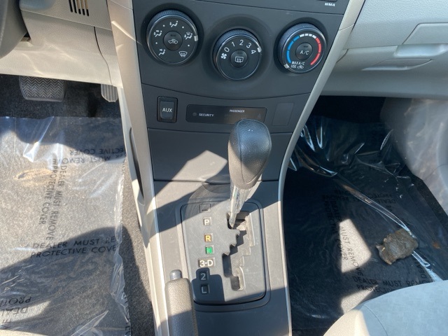 2009 Toyota Corolla Base photo 12