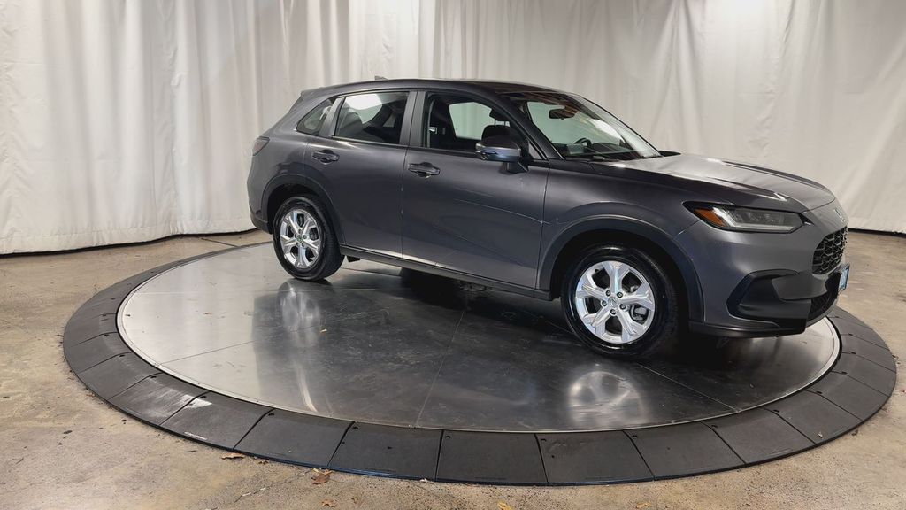 2023 Honda HR-V LX photo 3