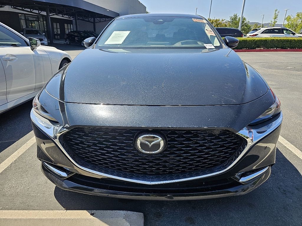 2021 Mazda Mazda3 Premium Plus photo 2