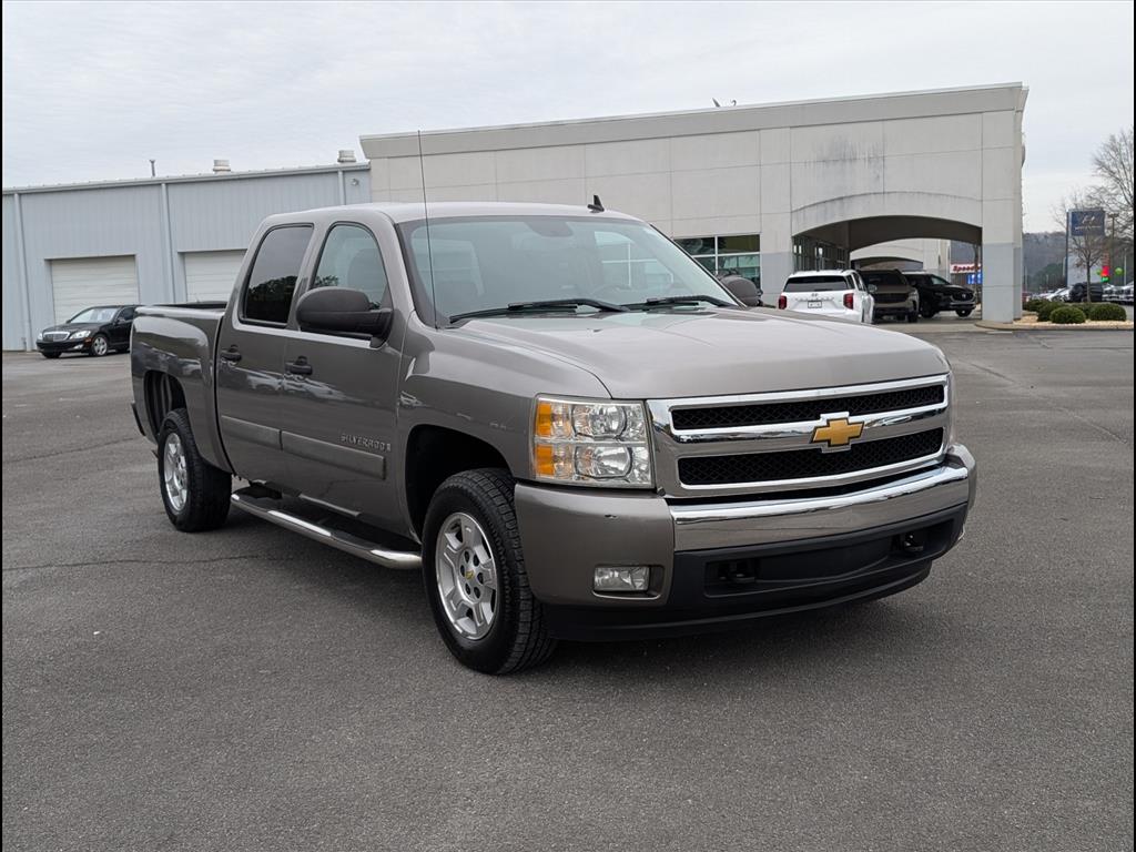 2007 Chevrolet Tahoe LT's photo