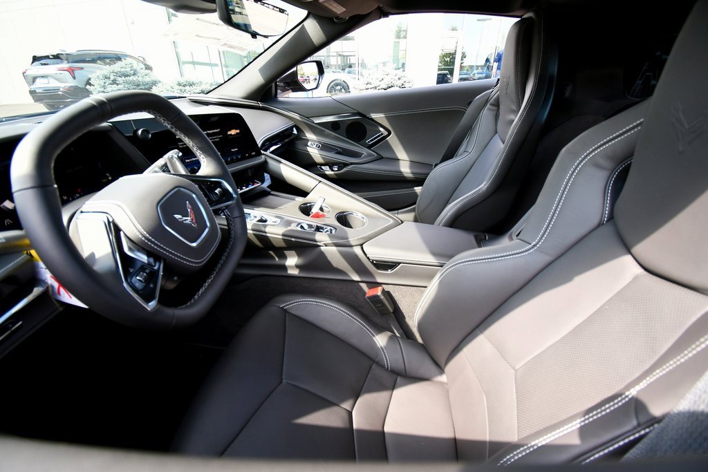 2026 Chevrolet Corvette Stingray 2LT photo 3
