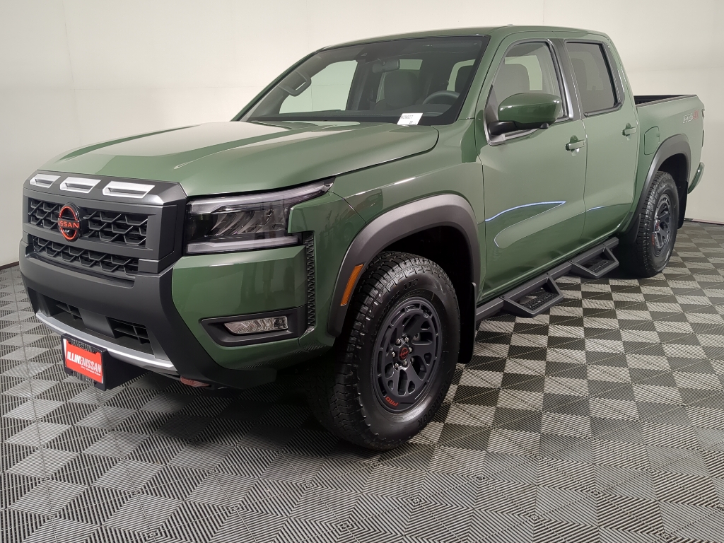 2026 Nissan Frontier PRO-4X photo 3