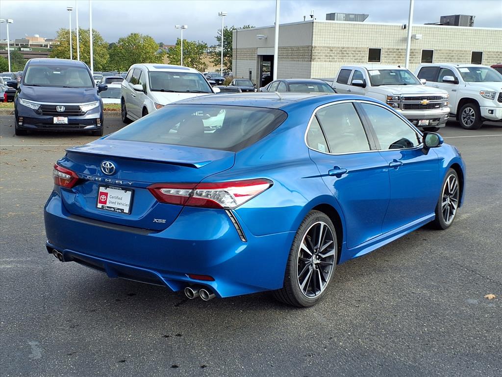 2018 Toyota Camry XSE photo 3