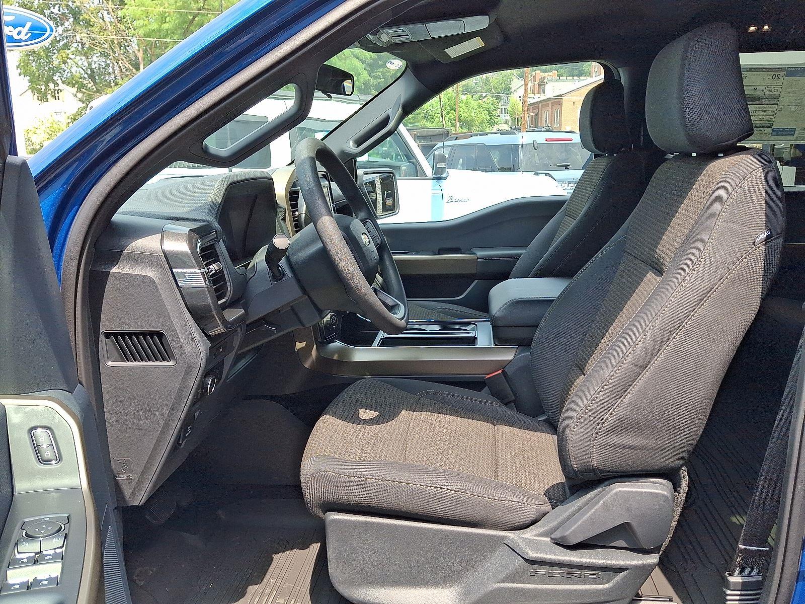 2025 Ford F-150 STX photo 8
