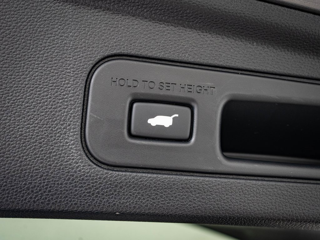 2025 Acura MDX A-Spec SH-AWD photo 17