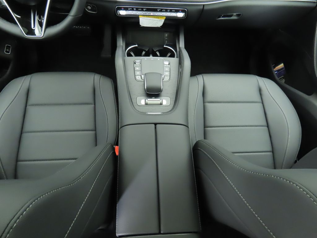 2026 Mercedes Benz GLS 450 4MATIC photo 17