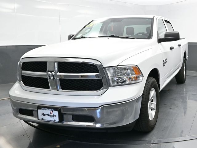 2022 Ram 1500 Classic SLT photo 2