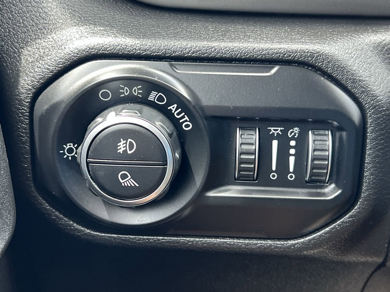 2020 Jeep Gladiator Overland photo 20