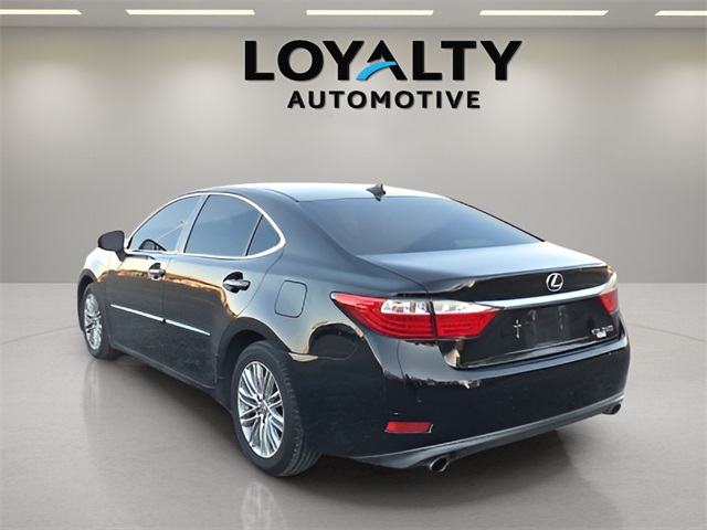 2013 Lexus ES 350 photo 3