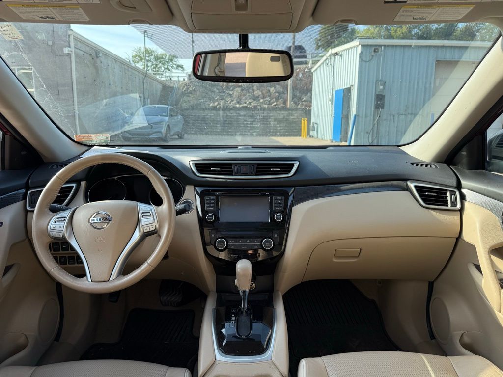 2014 Nissan Rogue SL photo 9