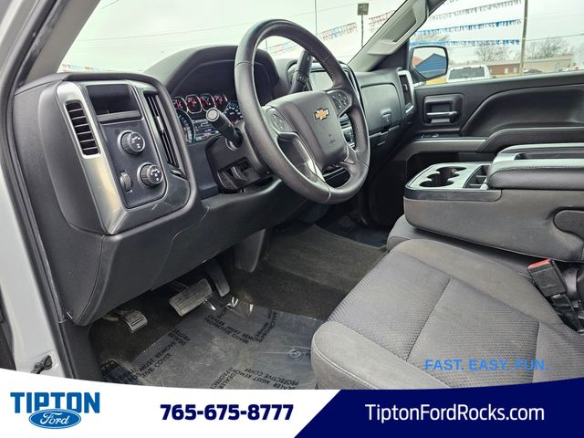2017 Chevrolet Silverado 1500 LT photo 4