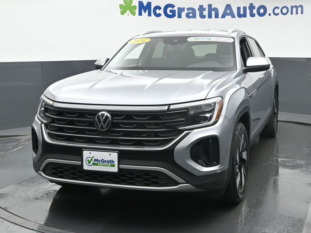 2024 Volkswagen Atlas Cross Sport SE Technology photo 2