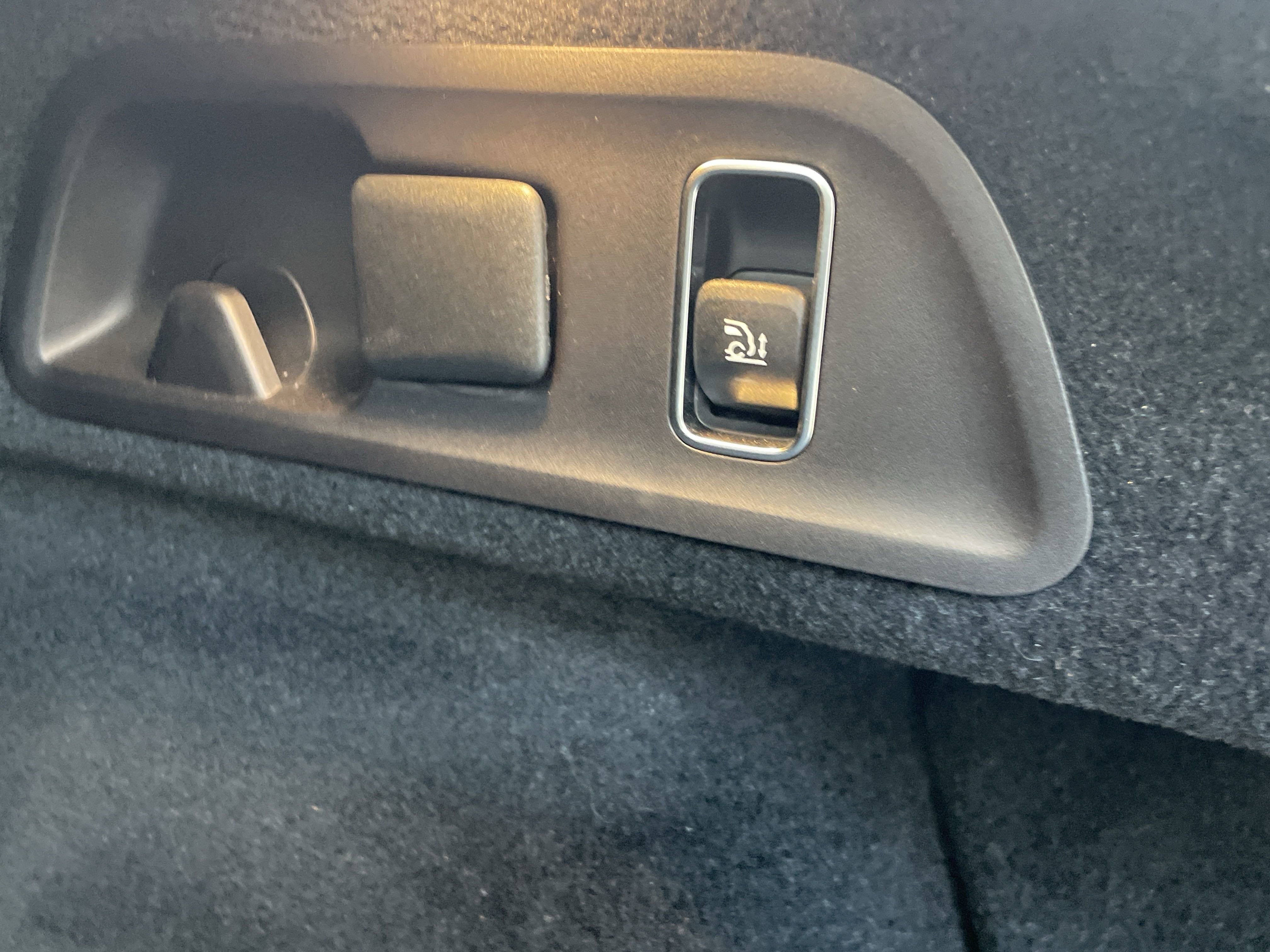 2023 Mercedes Benz GLE AMG 53 4MATIC Coupe photo 2