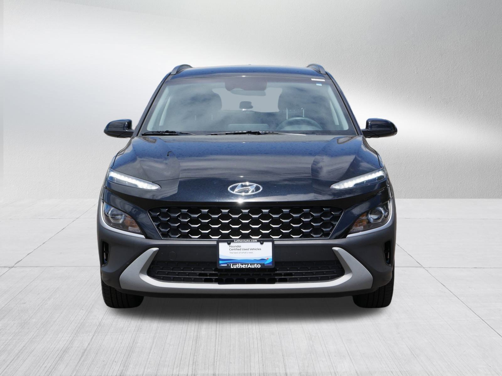 Certified 2022 Hyundai Kona SEL with VIN KM8K6CAB3NU920516 for sale in Bloomington, Minnesota