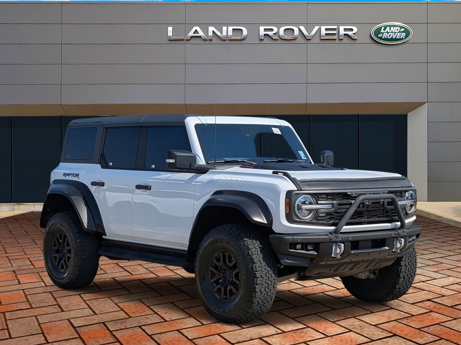2023 Ford Bronco Raptor photo 3