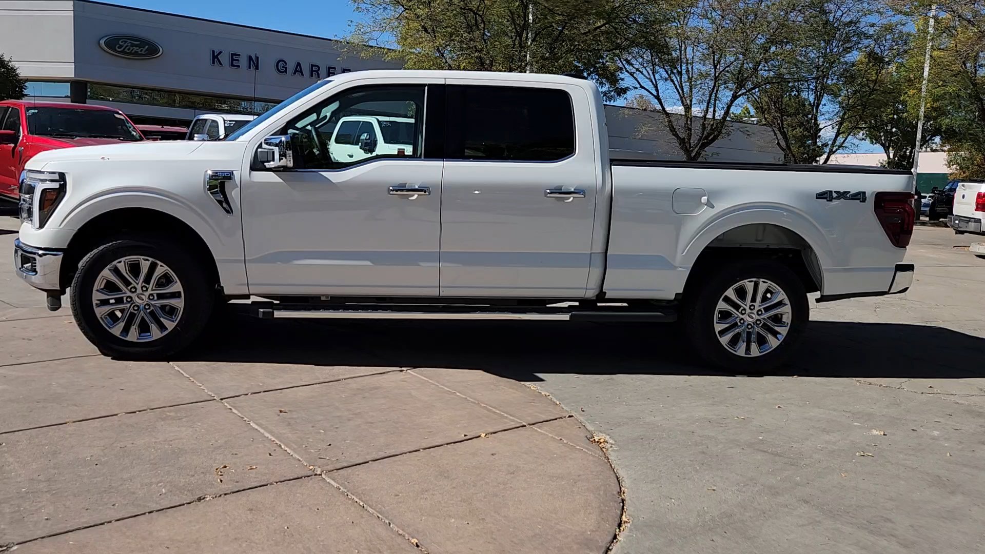 2025 Ford F-150 Lariat photo 3