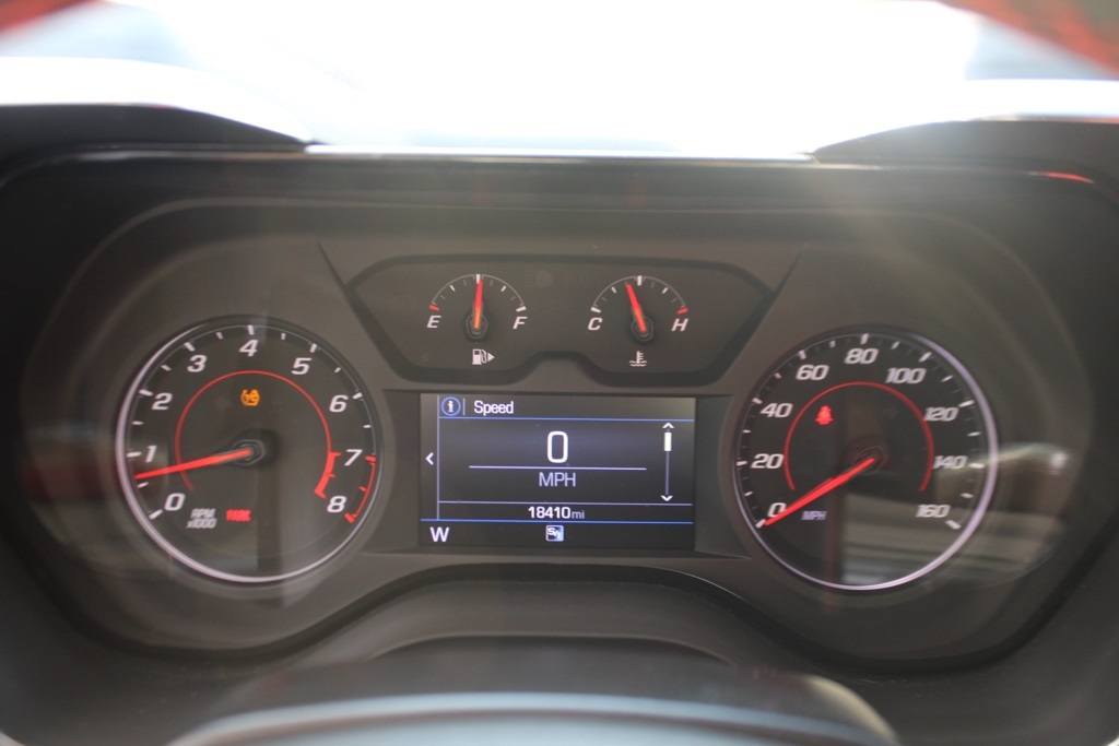 2023 Chevrolet Camaro 2LT photo 21