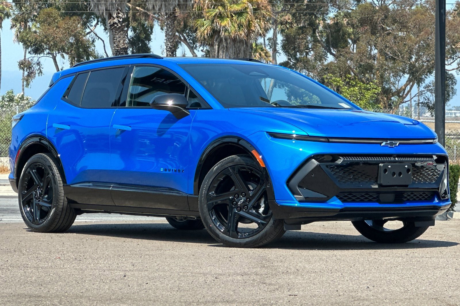2025 Chevrolet Equinox EV 3RS photo 2