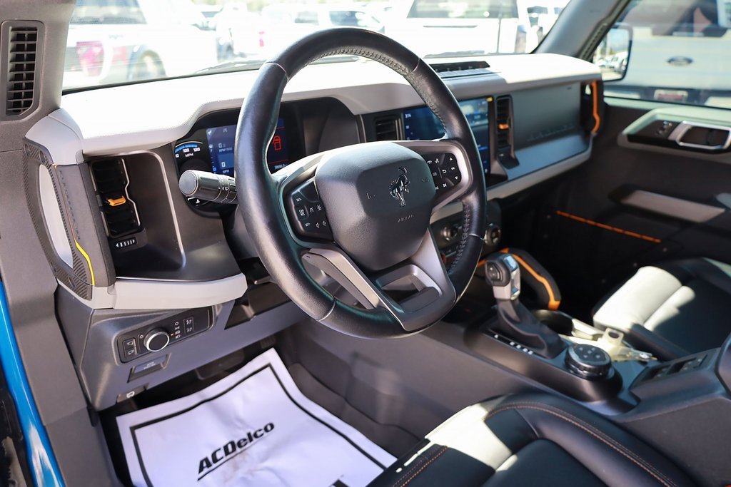 2021 Ford Bronco Base photo 10