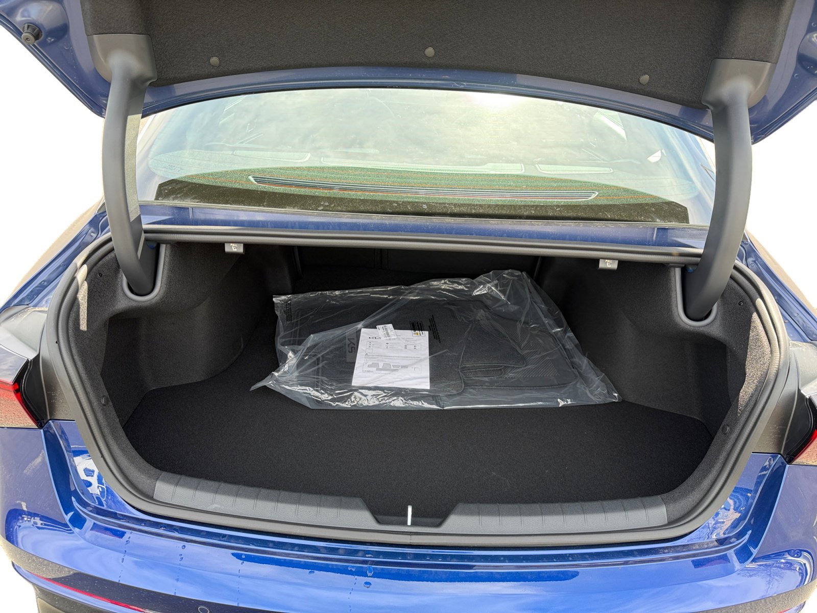 2025 Kia K5 GT-Line photo 16