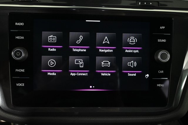2022 Volkswagen Tiguan SE R-Line Black photo 7