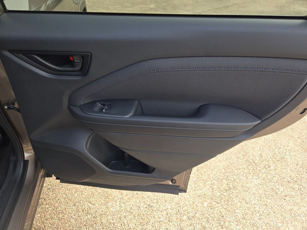 2025 Subaru Forester Premium photo 5