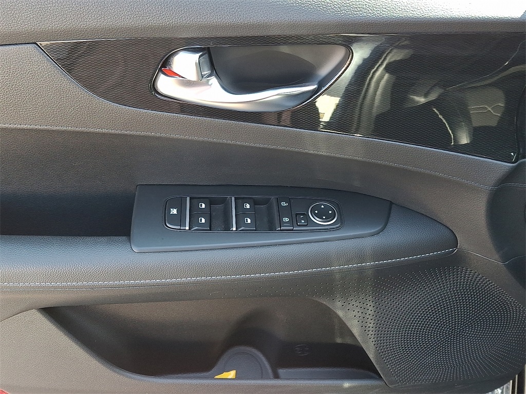 2023 Kia Forte GT-Line photo 12