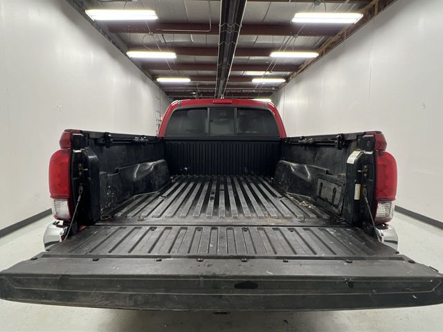2019 Toyota Tacoma SR5 photo 22