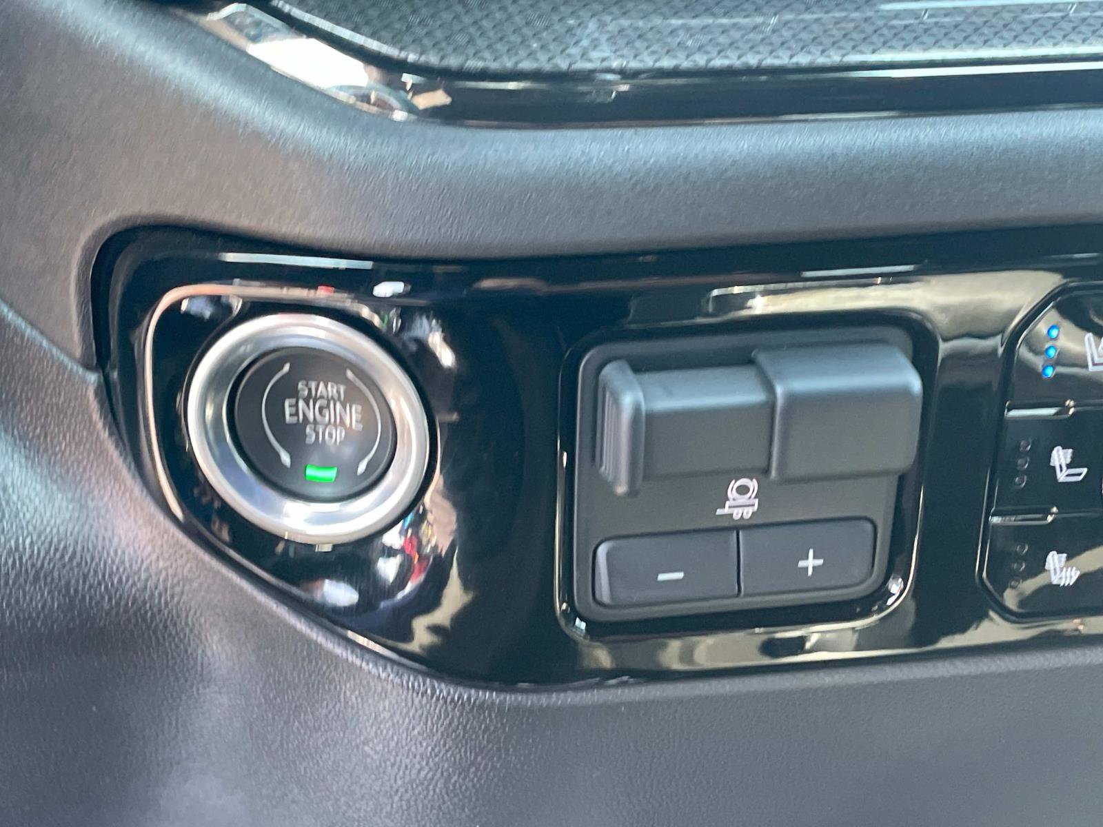2024 Chevrolet Silverado 1500 ZR2 photo 10