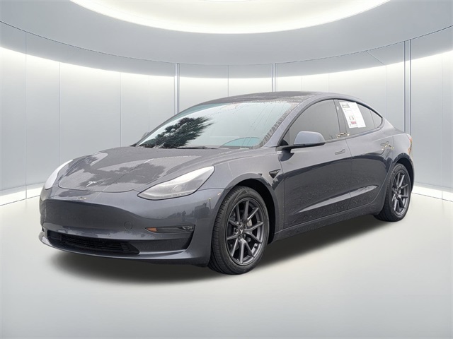 2022 Tesla Model 3 Long Range's photo